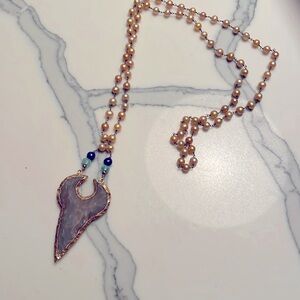 Stunning Alana Bess arrowhead pearl gold vermeil necklace ❤️